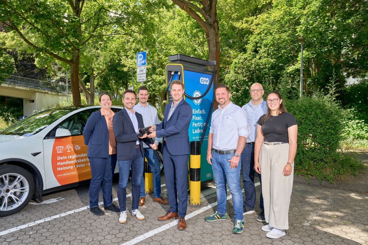 Einweihung Schnelladestation evm Karthause