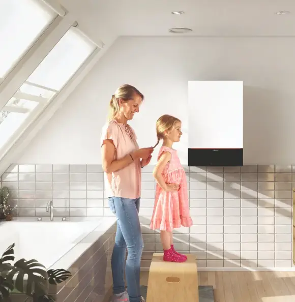 Heiztherme im kleinen Badzimmer