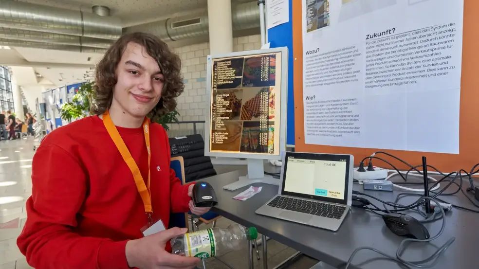 Jugend Forscht Koblenz Jan Hoffart bei Jugend Forscht mit dem Projekt digitalen Lager- und Kassensystem für den Schulkiosk