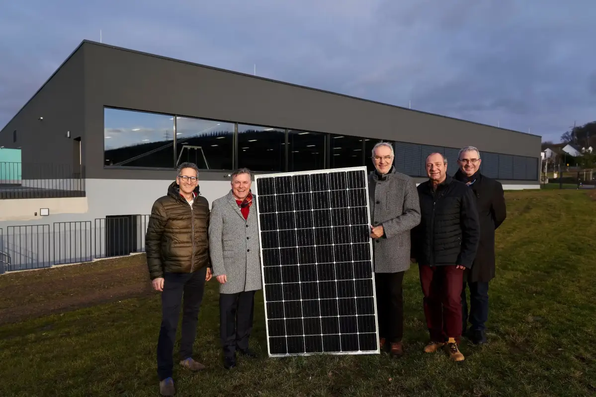 PV-Module Sporthalle Asterstein PV-Module Sporthalle Asterstein