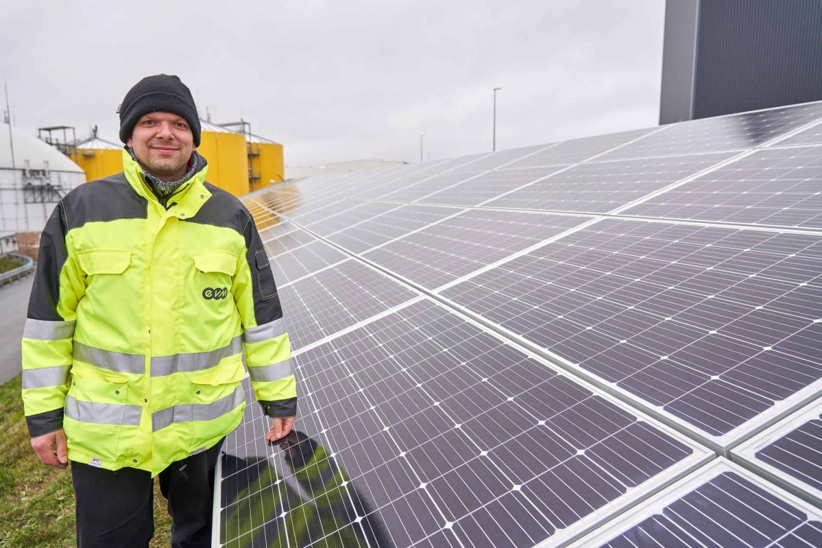 Neue Solaranlage auf dem Gelände der Biogasanlage im Gewerbepark Boppard-Hellerwald Neue Solaranlage auf dem Gelände der Biogasanlage im Gewerbepark Boppard-Hellerwald