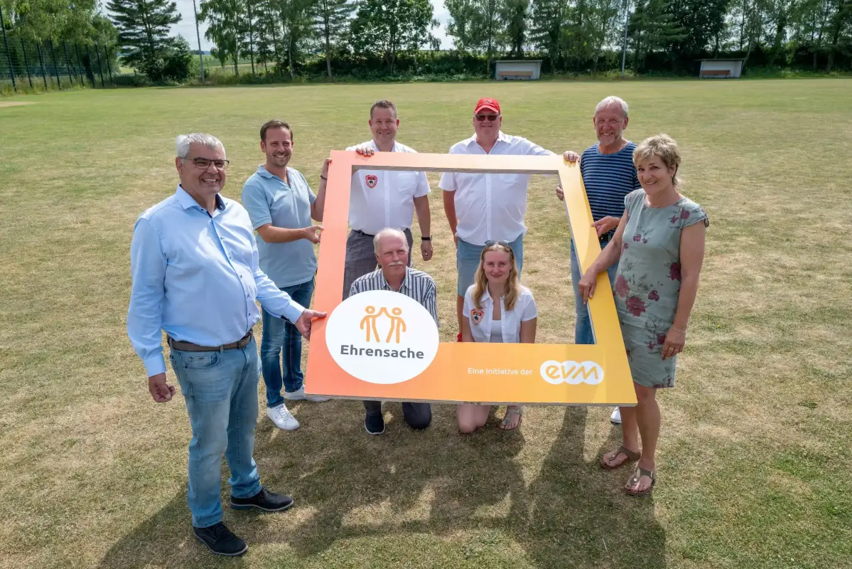 evm Ehrensache Remagen Übergabe der evm Spende in Remagen