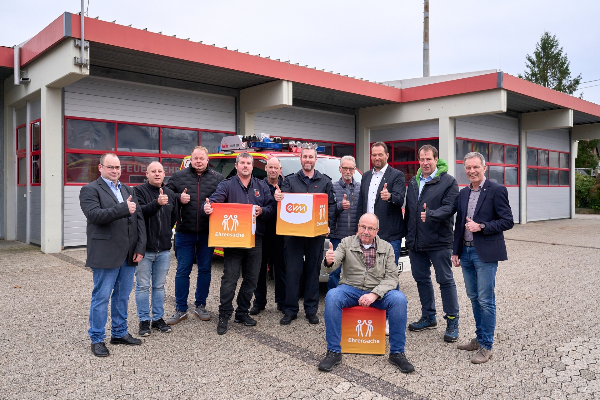 Spendenübergabe der evm in Dierdorf Gruppenfoto