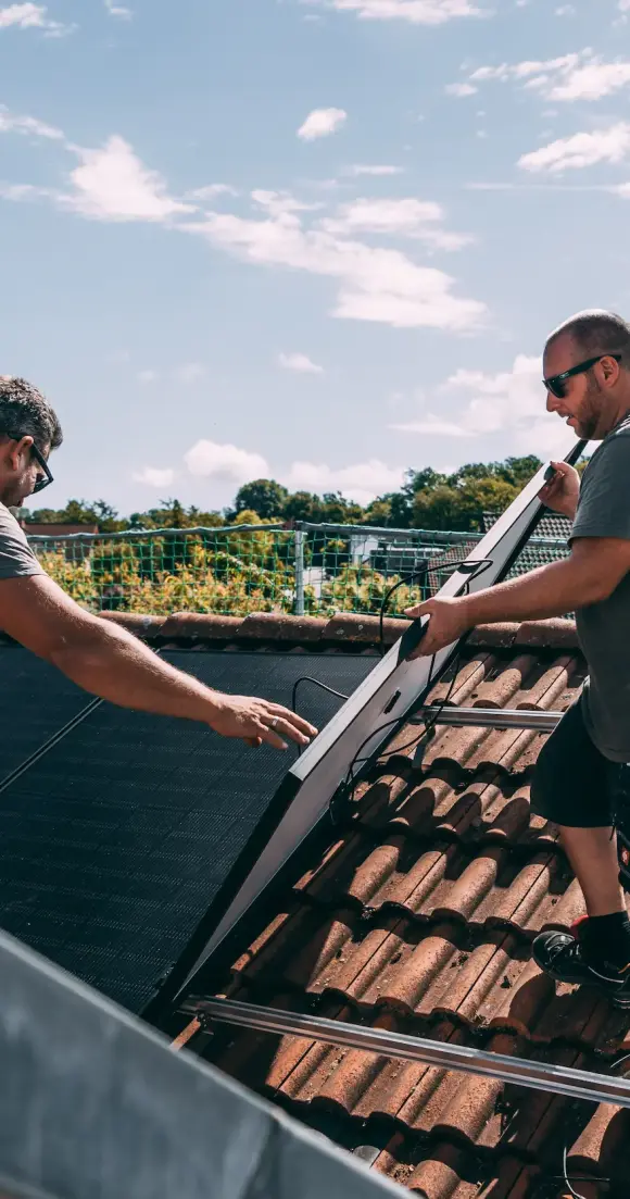 Installation PV-Module auf einem Dach