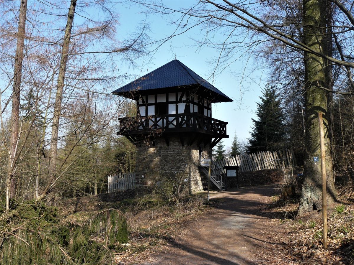 Römischer Wachtturm mit Palisade im Hintergrund in Bendorf am Rhein Römischer Wachtturm mit Palisade im Hintergrund in Bendorf am Rhein
