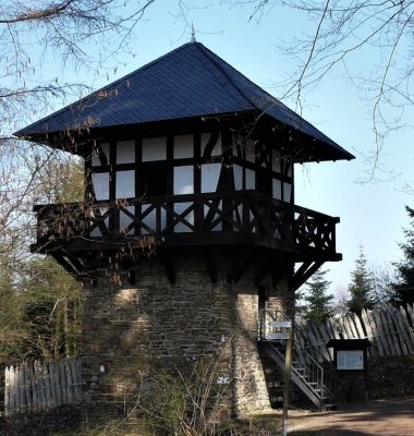 Römischer Wachtturm mit Palisade im Hintergrund in Bendorf am Rhein Römischer Wachtturm mit Palisade im Hintergrund in Bendorf am Rhein