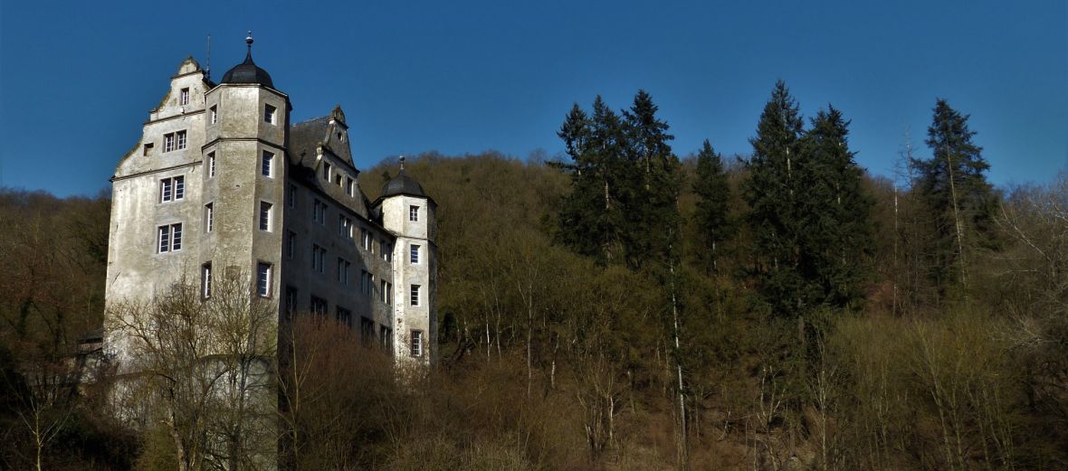 Schweppenburg bei Brohl-Lützing Schweppenburg bei Brohl-Lützing