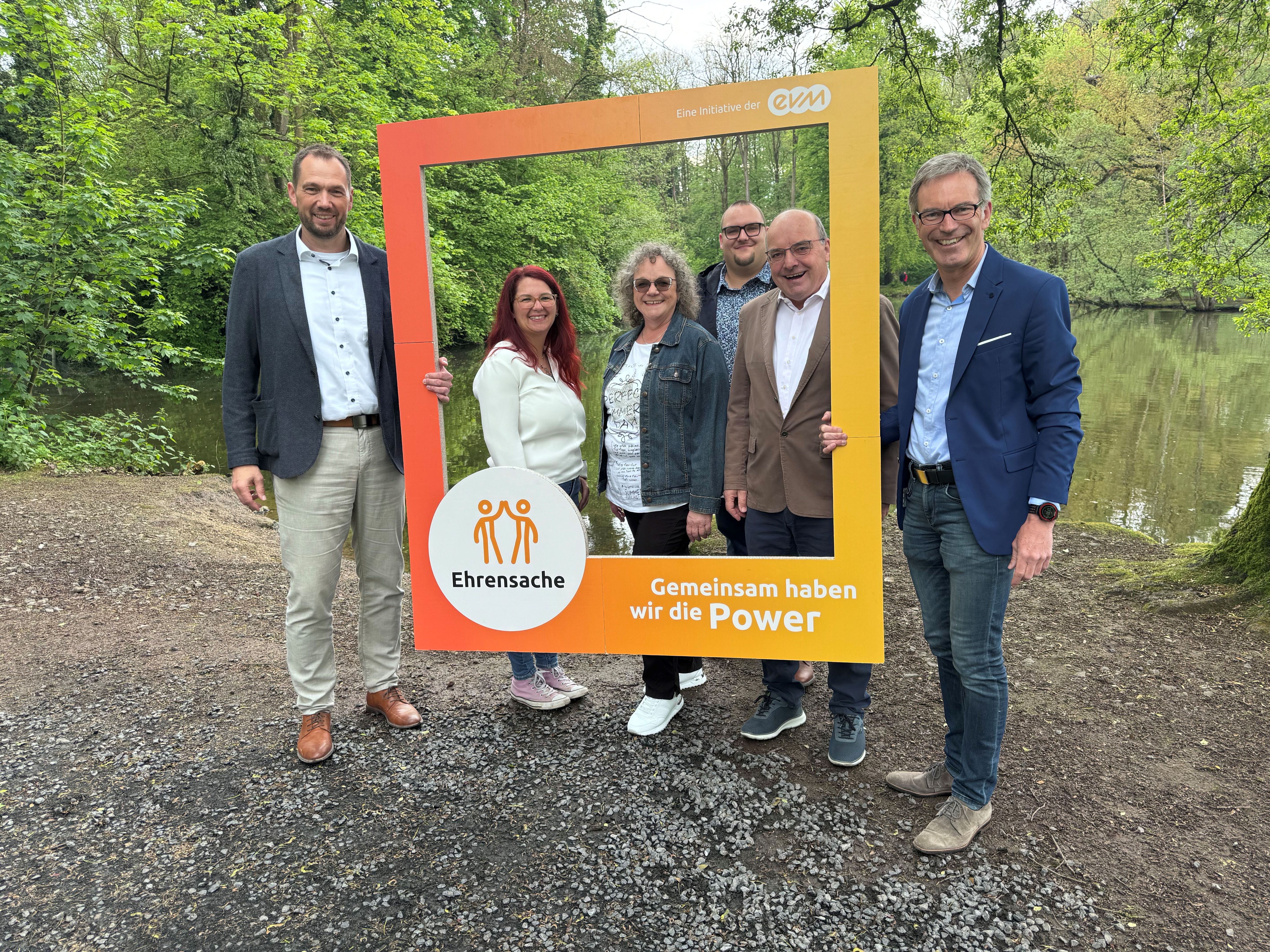 Übergabe Spende evm an Vereine