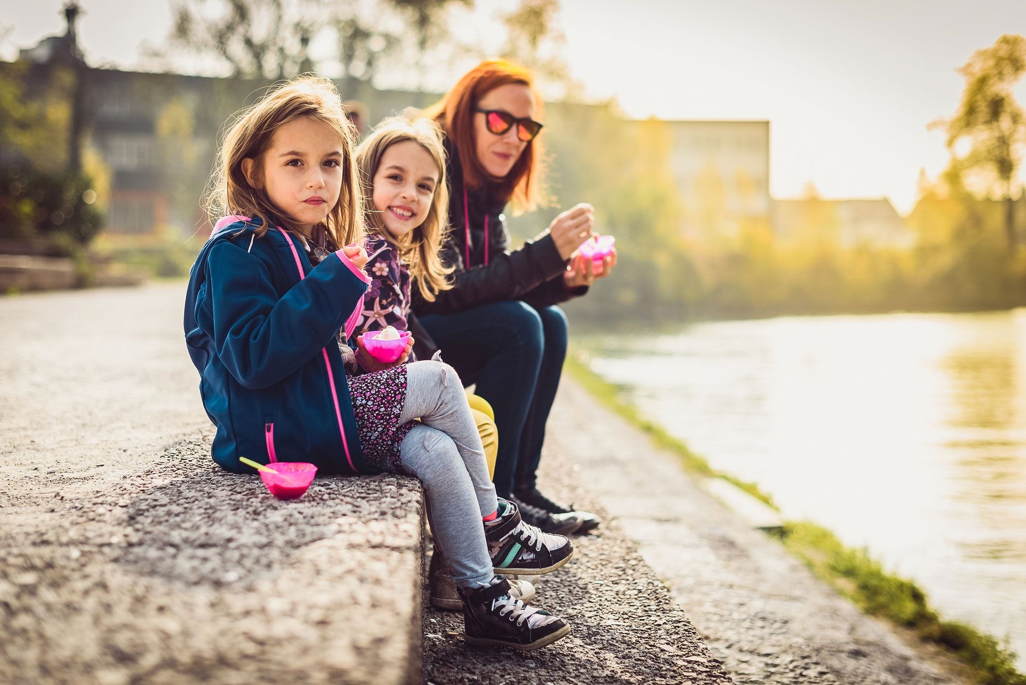 Familie auf Stufen Familie auf Stufen