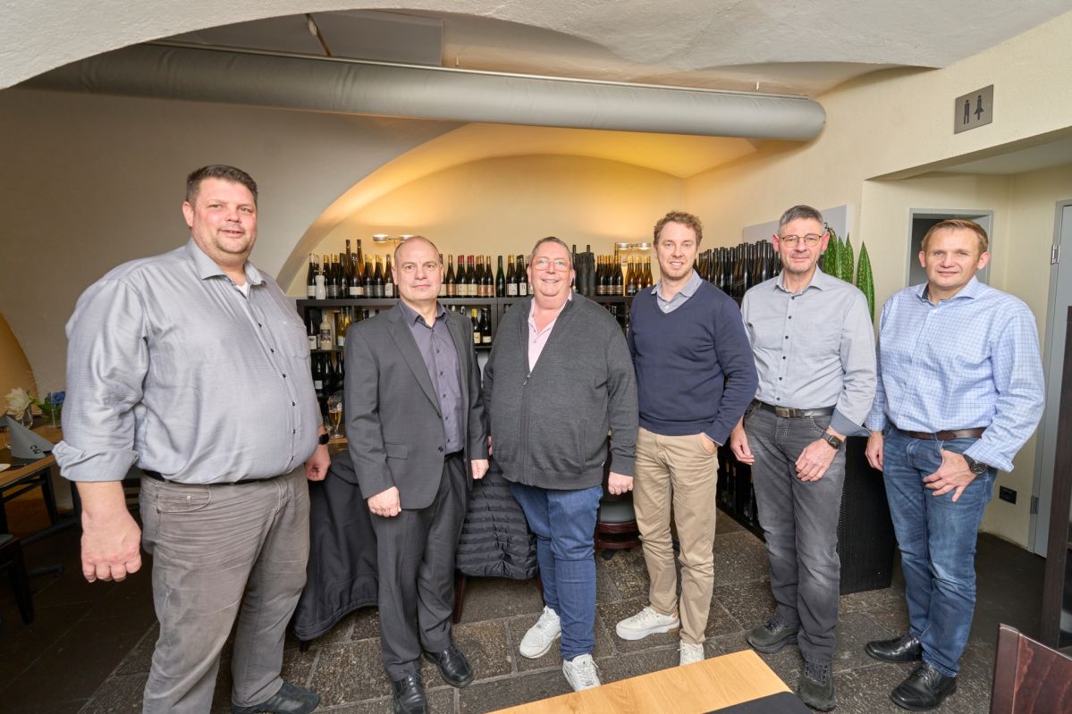 Die Vorstände der Energiegemeinschaft Mittelrhein im Restaurant
