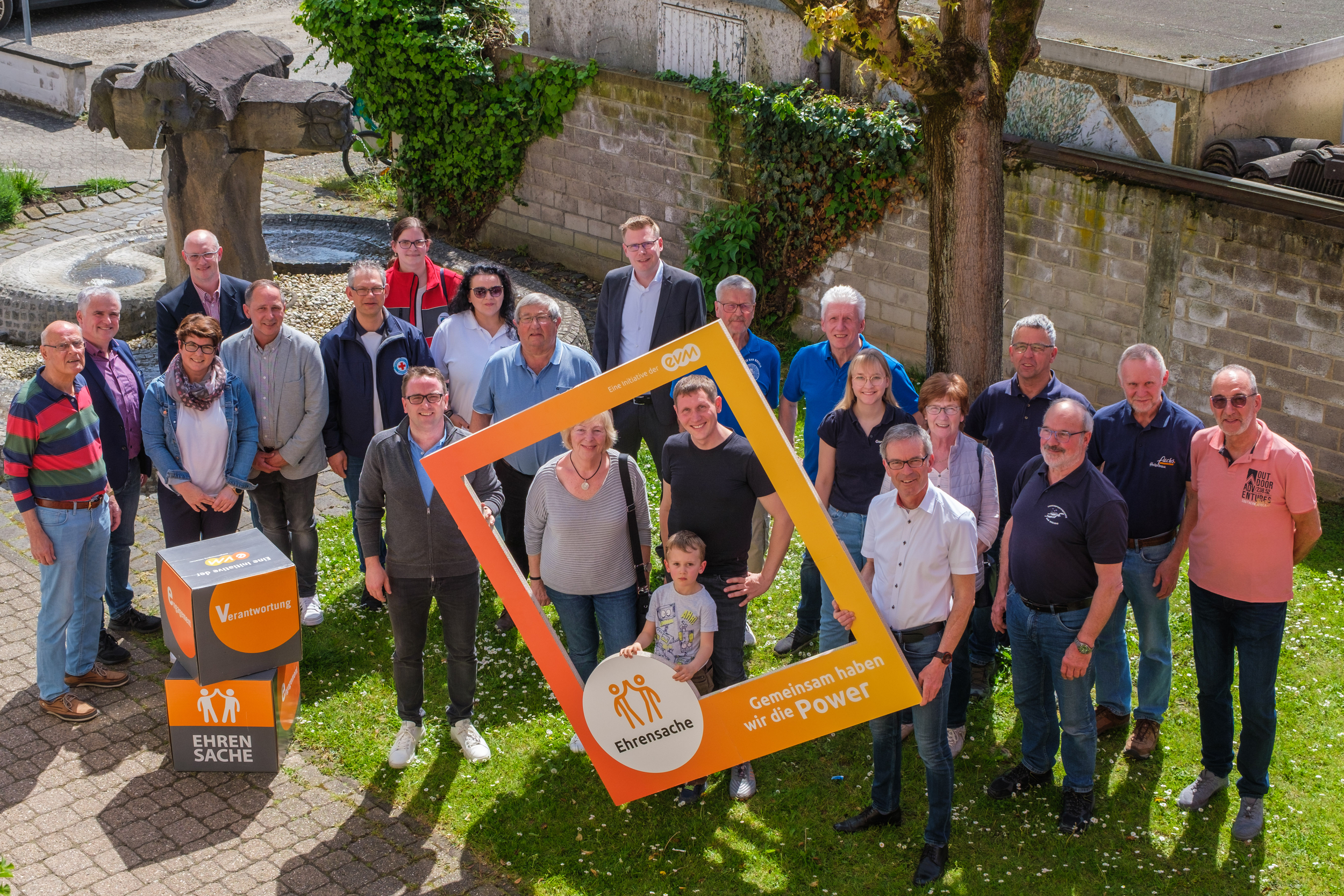 Übergabe Spende evm an VG Breisig